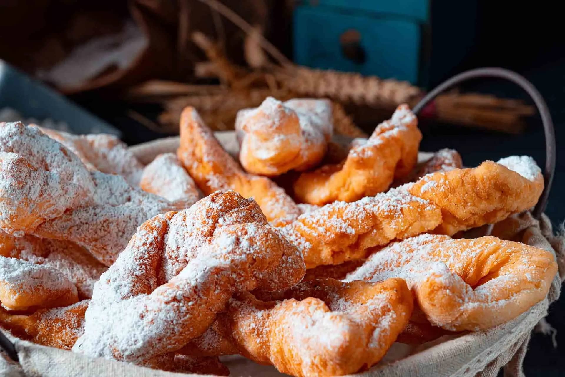 mardi gras traditions in louisiana